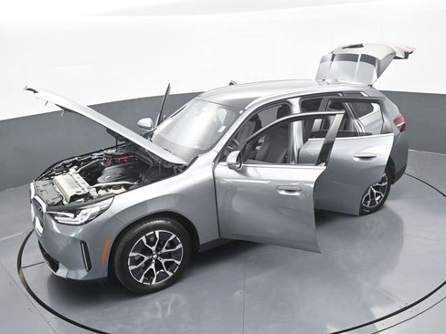 Used 2025 BMW X3 xDrive30i image 69