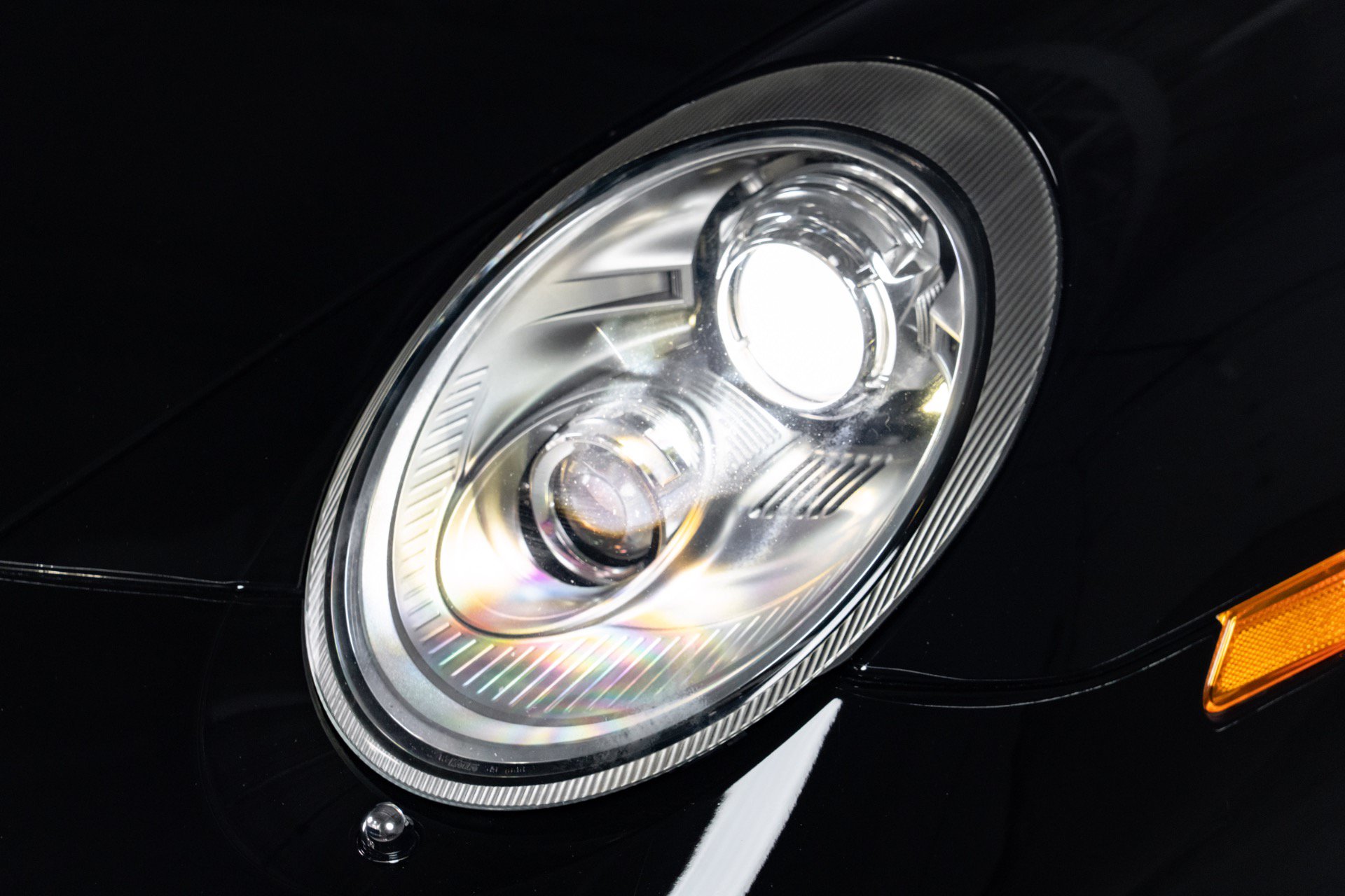 Used 2010 Porsche 911 Cabriolet image 98