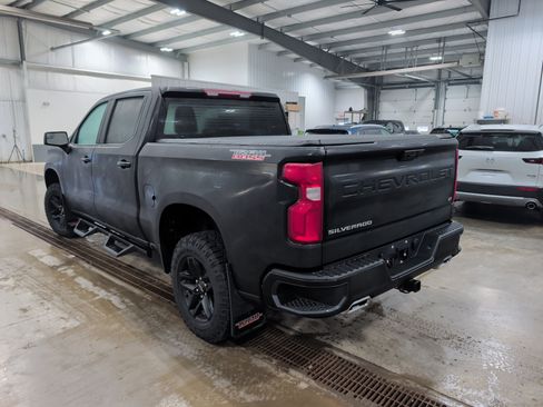 Used 2023 Chevrolet Silverado 1500 LT Trail Boss image 4