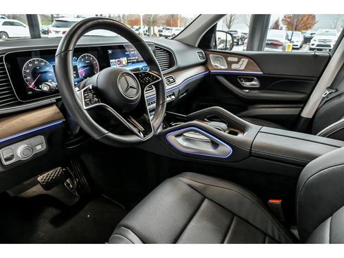 Certified 2025 Mercedes-Benz GLE 350 4MATIC image 10