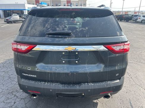 Used 2021 Chevrolet Traverse LT w/ LT Premium Package image 6