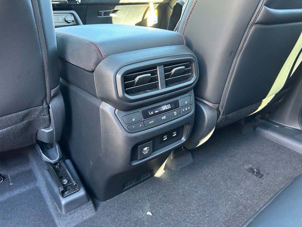 New 2026 Honda Pilot Black Edition image 16