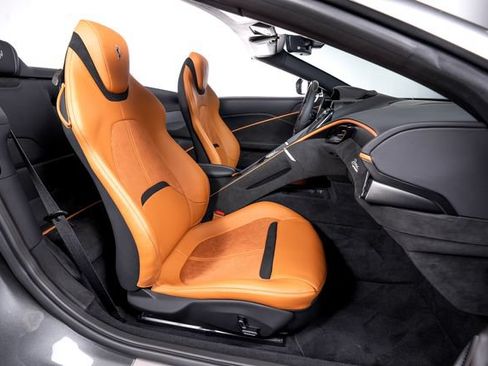 Used 2026 Ferrari Roma Spider RWD image 50
