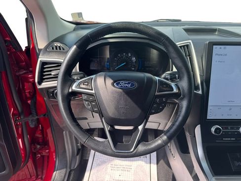 Used 2024 Ford Edge SEL AWD/4WD image 13