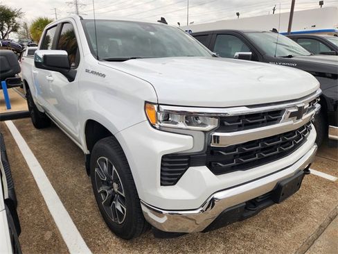 Used 2023 Chevrolet Silverado 1500 LT image 1