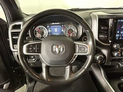 Used 2022 RAM 1500 Big Horn AWD/4WD image 14