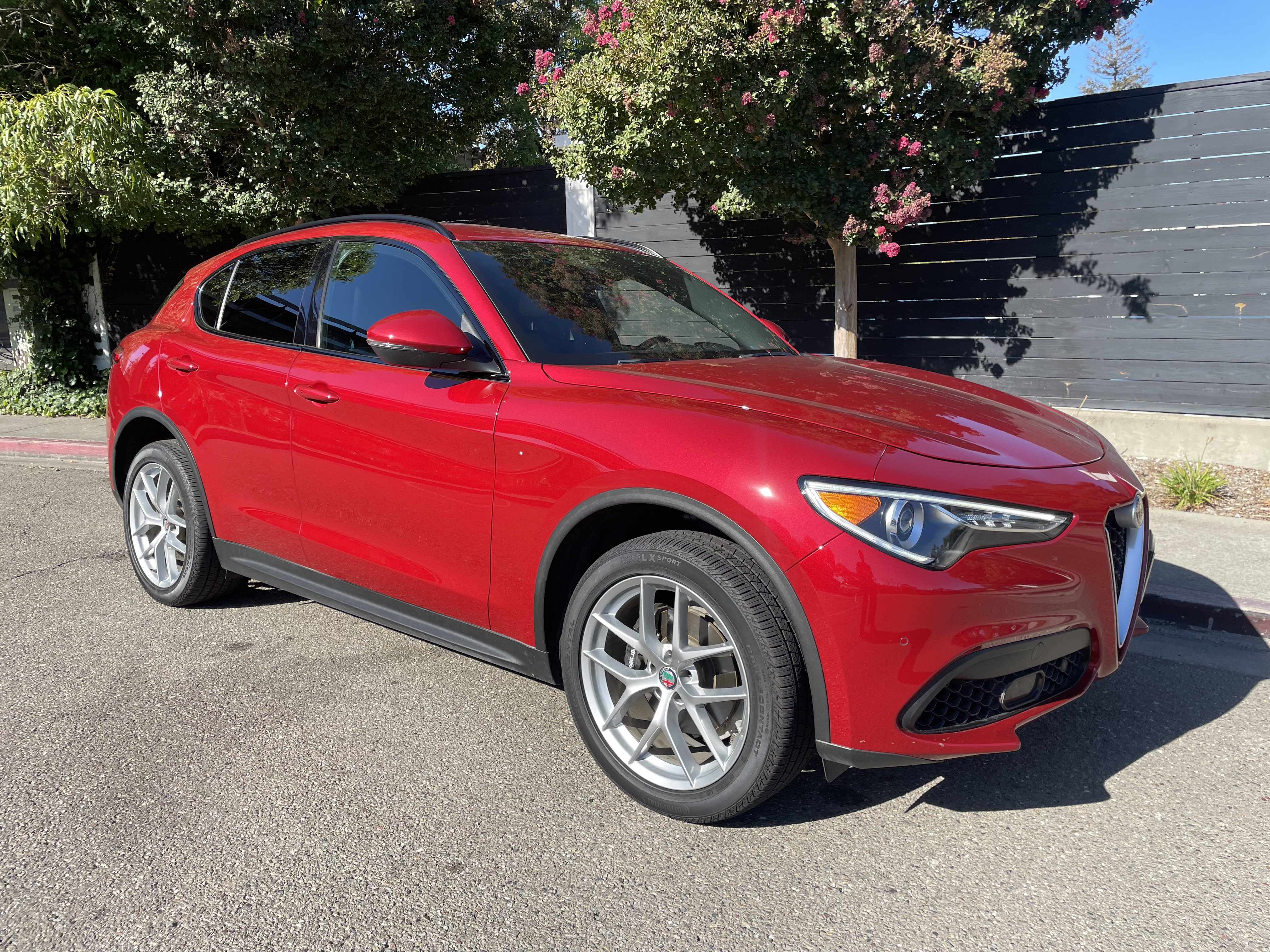 Used 2018 Alfa Romeo Stelvio Ti Sport AWD/4WD image 6
