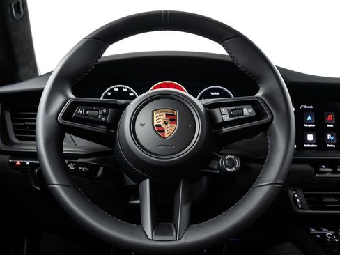 Used 2025 Porsche 911 GT3 RWD image 32