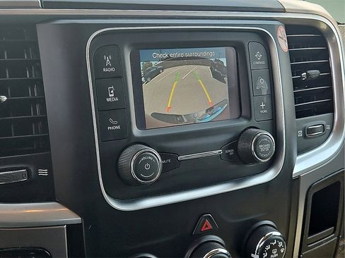 Used 2022 RAM 1500 Classic SLT image 21