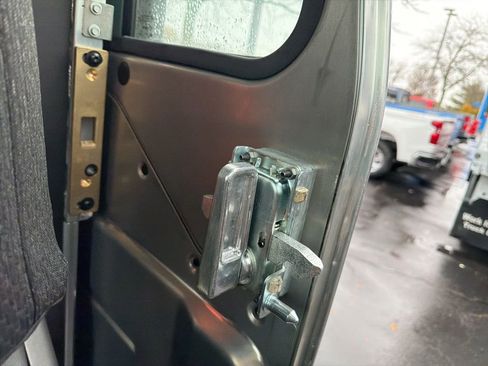 New 2025 Chevrolet Brightdrop 400 image 21