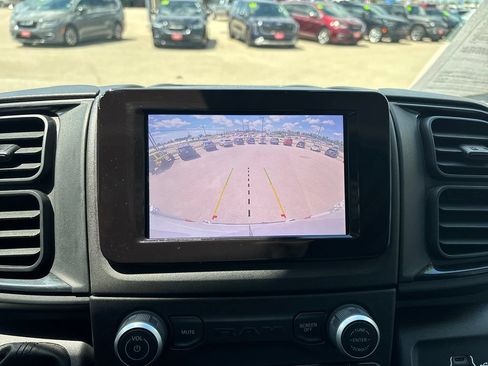 Used 2025 RAM ProMaster 2500 FWD image 26