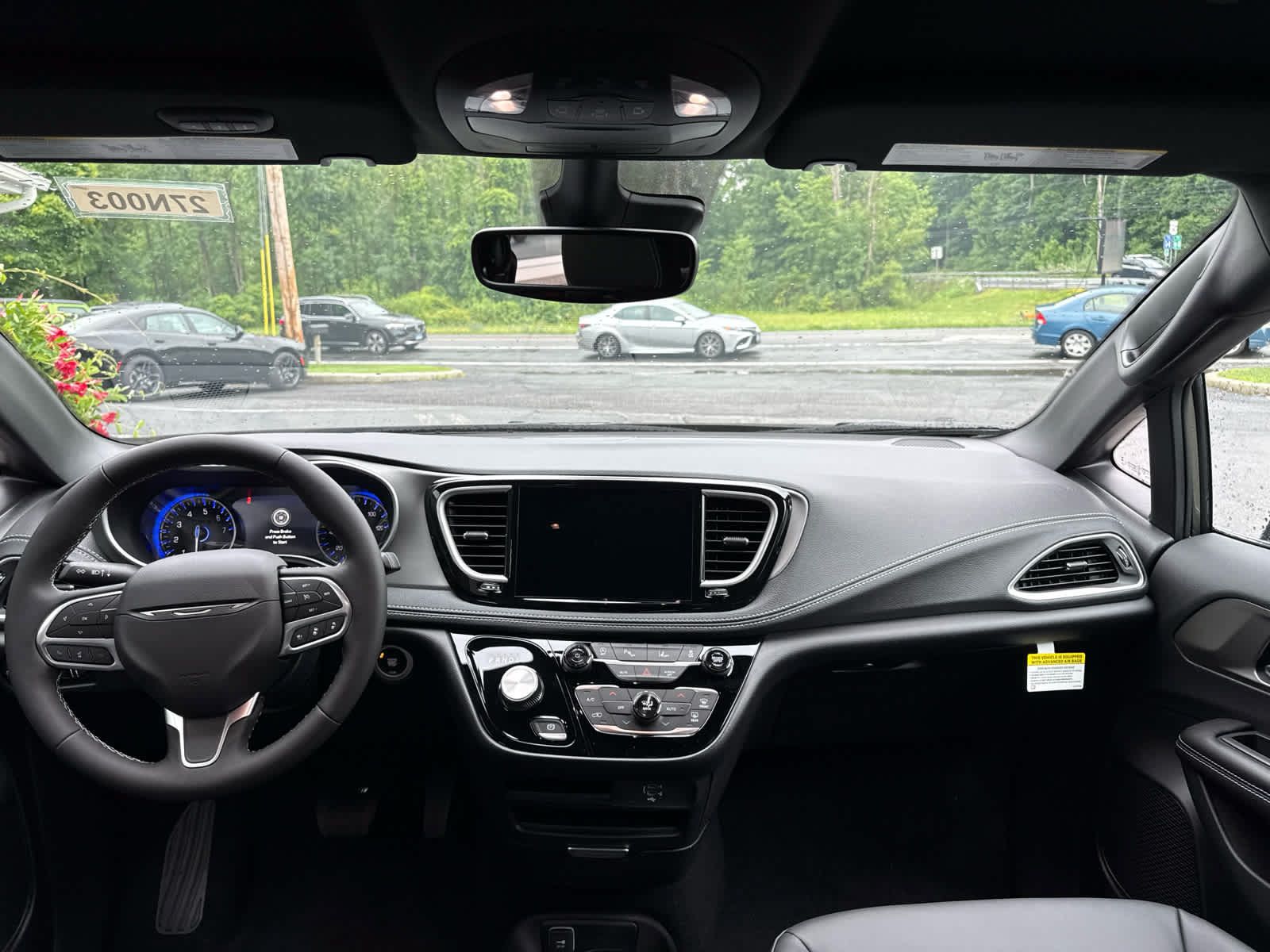 New 2027 Chrysler Pacifica Select AWD/4WD image 22