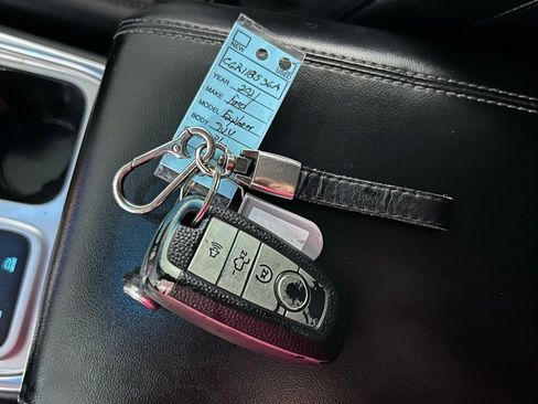 Used 2021 Ford Explorer XLT w/ Equipment Group 202A image 50