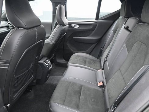 Used 2023 Volvo XC40 Recharge Ultimate w/ Protection Package Premier image 26