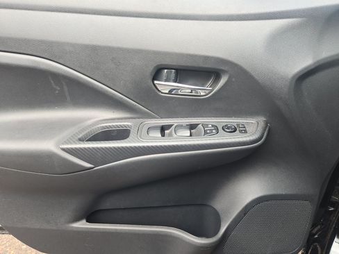 Used 2025 Nissan Versa SV FWD image 16