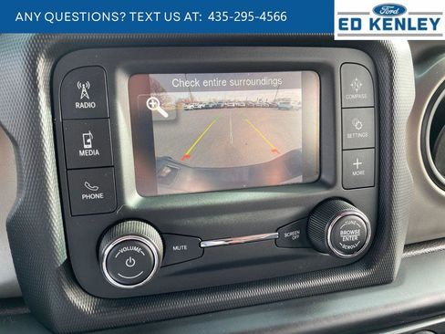 Used 2020 Jeep Gladiator Sport w/ Quick Order Package 24S image 9