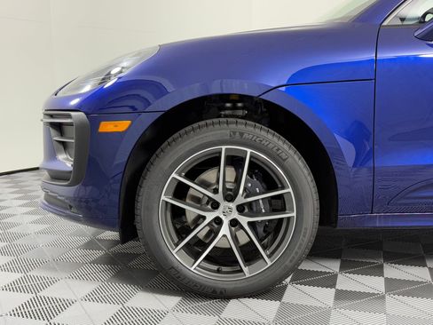 Certified 2026 Porsche Macan AWD/4WD image 13