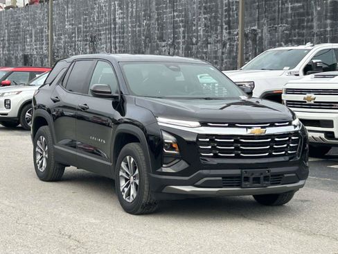 Used 2026 Chevrolet Equinox LT FWD image 1