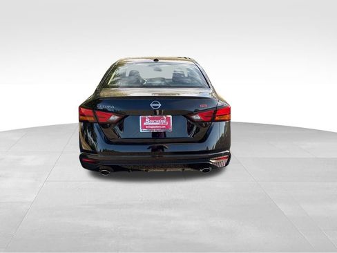 New 2025 Nissan Altima 2.5 SR w/ SR Premium Package image 3