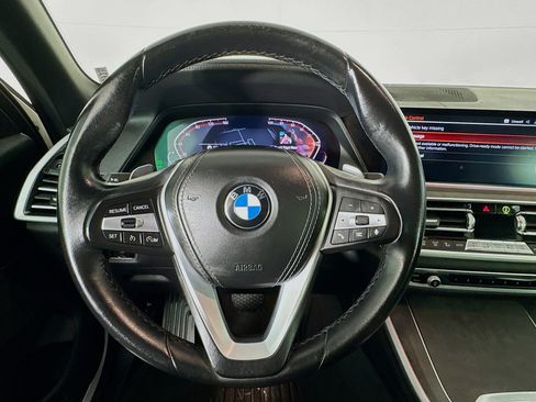 Used 2022 BMW X5 sDrive40i w/ Premium Package image 11