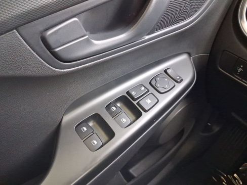 Used 2023 Hyundai Kona SEL AWD/4WD image 18