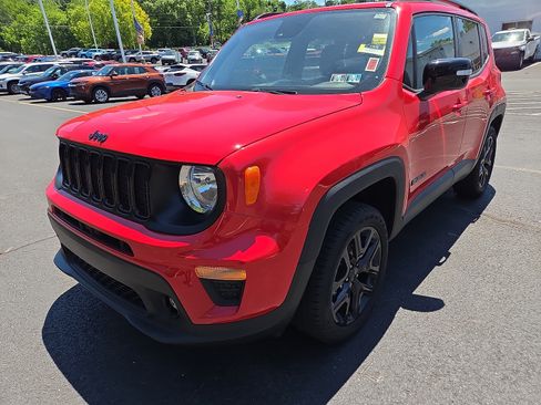 Used 2023 Jeep Renegade Altitude w/ Convenience Group I AWD/4WD image 7