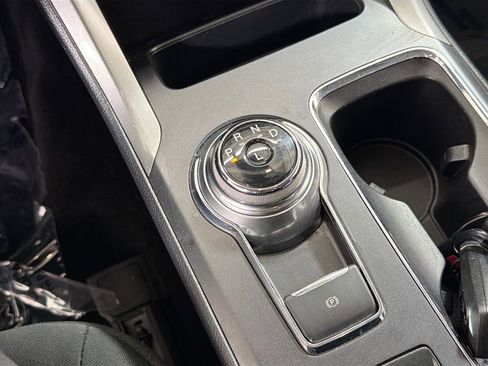 Used 2020 Ford Fusion SE FWD image 19