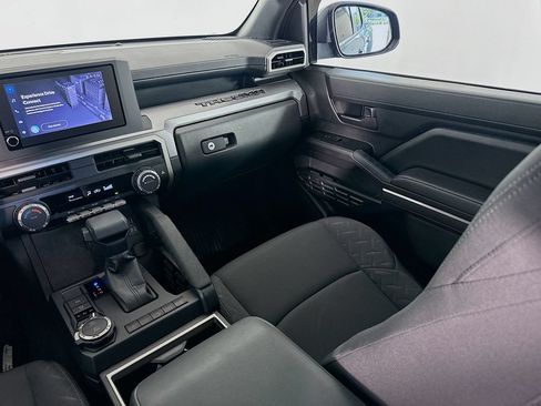 Certified 2026 Toyota Tacoma SR5 AWD/4WD image 22