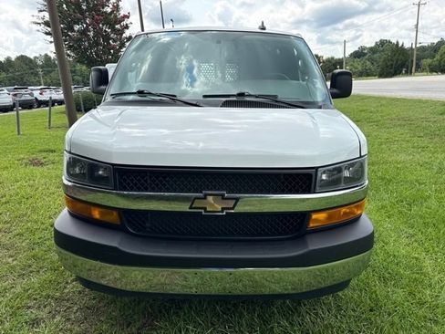 Used 2025 Chevrolet Express 2500 w/ Driver Convenience Package RWD image 2