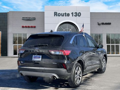 Used 2022 Ford Escape SEL image 3