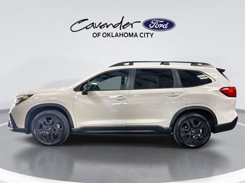 Used 2023 Subaru Ascent Onyx Edition Limited image 5