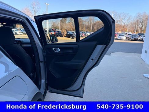 Used 2024 Volvo XC40 B5 Core w/ Protection Package image 17