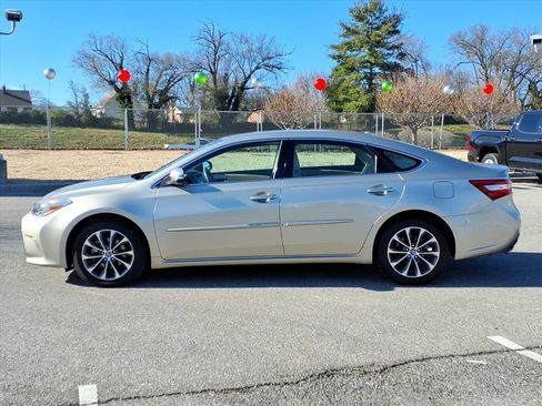 Used 2016 Toyota Avalon XLE image 8