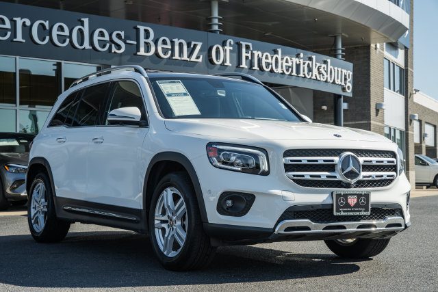 Certified 2023 Mercedes-Benz GLB 250 4MATIC w/ Premium Package image 1