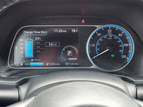 Certified 2025 Nissan Leaf SV Plus FWD image 12