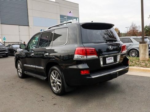 Used 2013 Lexus LX 570 4WD image 17