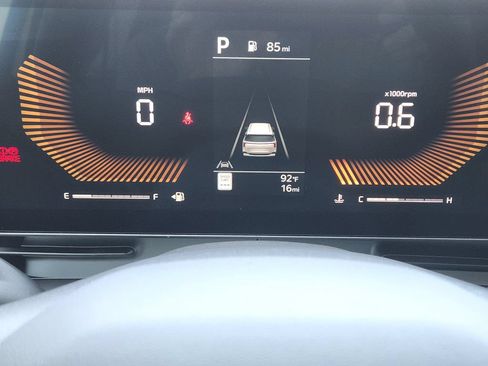 New 2027 Kia Carnival FWD image 15