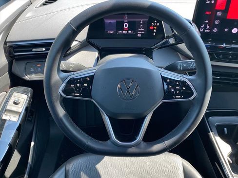Used 2023 Volkswagen ID.4 Pro S image 5