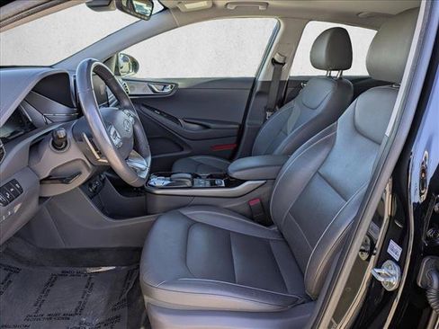 Used 2020 Hyundai Ioniq Limited image 17