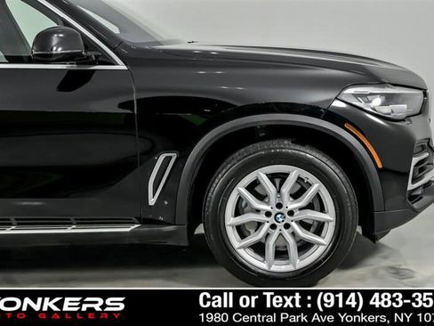 Used 2023 BMW X5 xDrive40i w/ Premium Package image 10