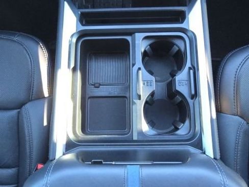 Used 2025 Ford F250 Platinum image 40