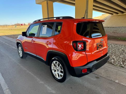 Used 2018 Jeep Renegade Latitude image 5