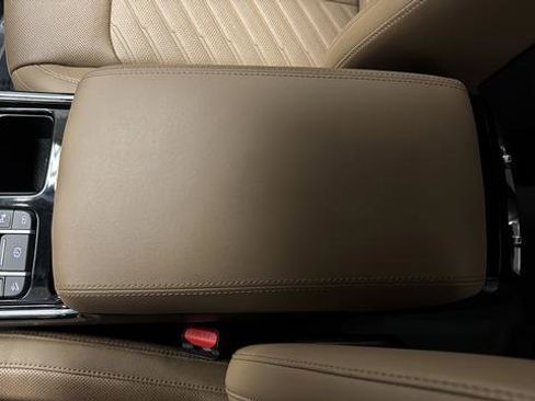 Used 2024 Kia Sorento SX Prestige w/ Olive Brown Leather Package AWD/4WD image 20