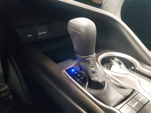 Used 2023 Toyota Camry LE image 28