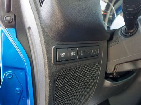 Used 2016 Jeep Wrangler Unlimited Rubicon w/ Connectivity Group image 16