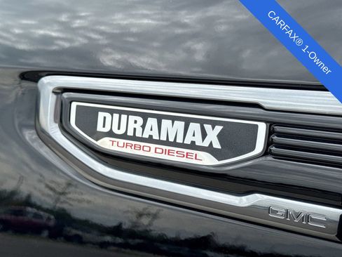 Used 2023 GMC Sierra 1500 AT4 w/ Technology Package AWD/4WD image 18