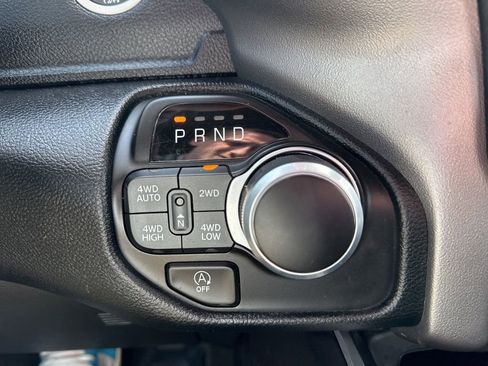 Used 2022 RAM 1500 Big Horn AWD/4WD image 32