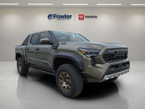 New 2026 Toyota Tacoma 4x4 Double Cab Hybrid image 1
