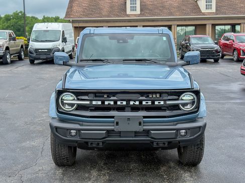 Used 2025 Ford Bronco Outer Banks AWD/4WD image 3