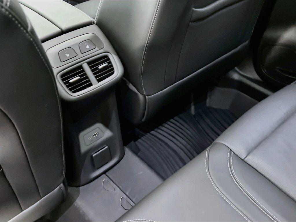 Certified 2026 Buick Envision Avenir AWD/4WD image 26